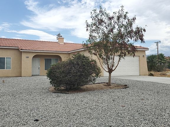 5th image of 15609 Avenida Manzana