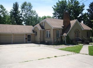 519 W Michigan Ave, Paw Paw, MI 49079