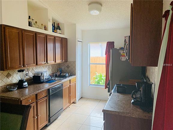 5th image of 2108 Justin Ave