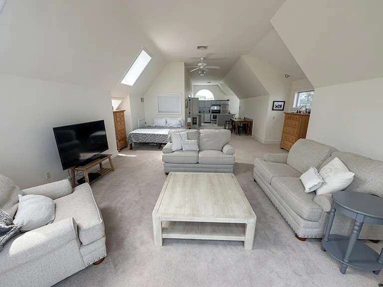 3 E Beach Dr #3 — Photo 6