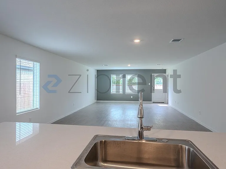 3606 Atlas Point Ln — Photo 15