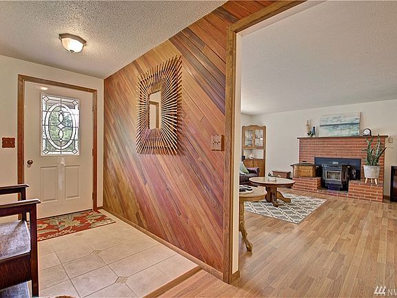 5th image of 104 Melody Ln