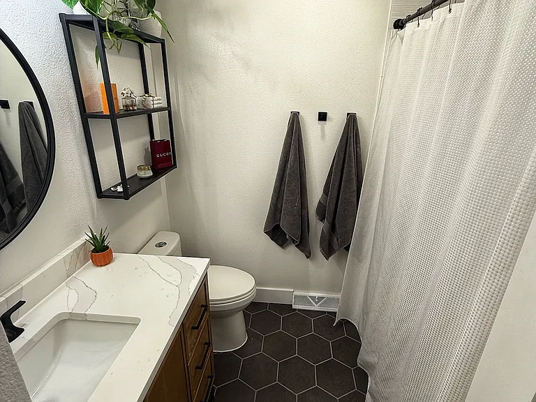 8320 E Princeton Ave — Photo 8