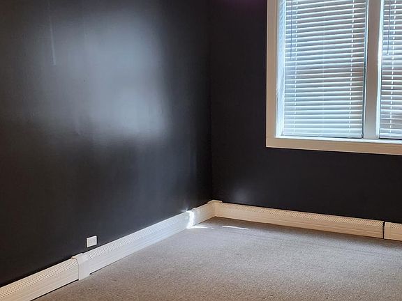 2nd image of 2048 E 69th St Unit 3A