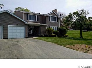 79 Blue Ridge Rd, Penfield, NY 14526