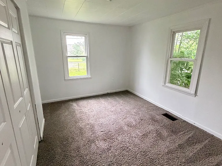 1020 E Wheeler St — Photo 8
