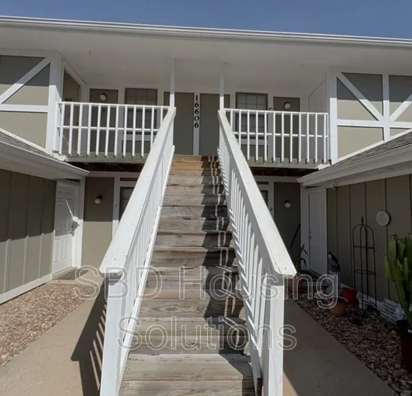 16606 E Gudgell Rd #A — Photo 2