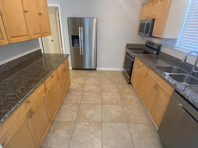 1317 Willow Rd — Photo 6
