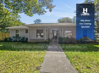 1500 Meadow Ln, Midlothian, TX 76065