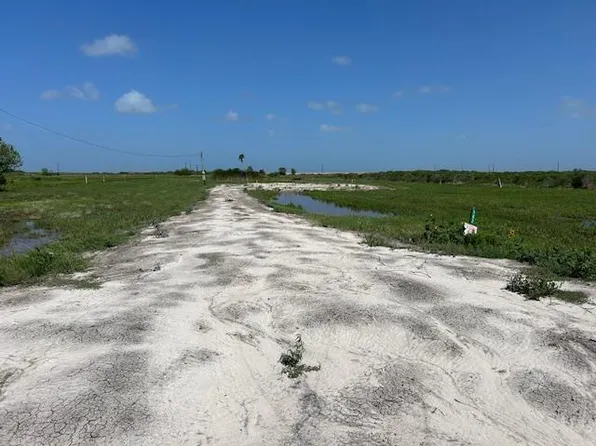 182 Joey Dr, Taft, TX 78390