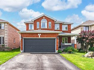 9 Buggs Gate, Barrie, ON L4M7A9