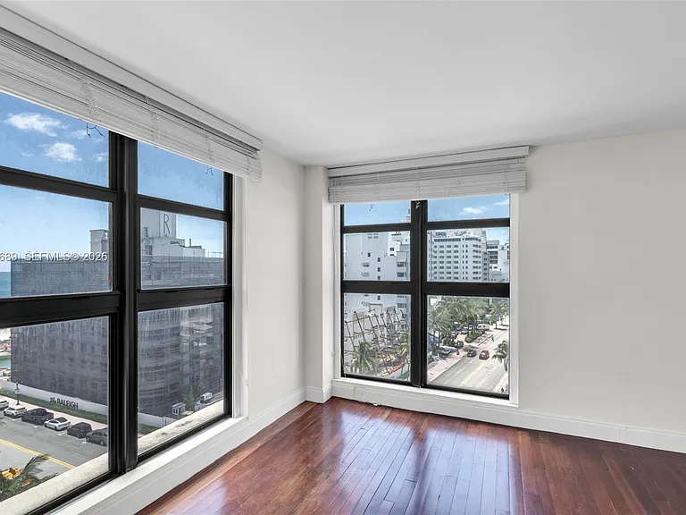 1800 Collins Ave #10F — Photo 15