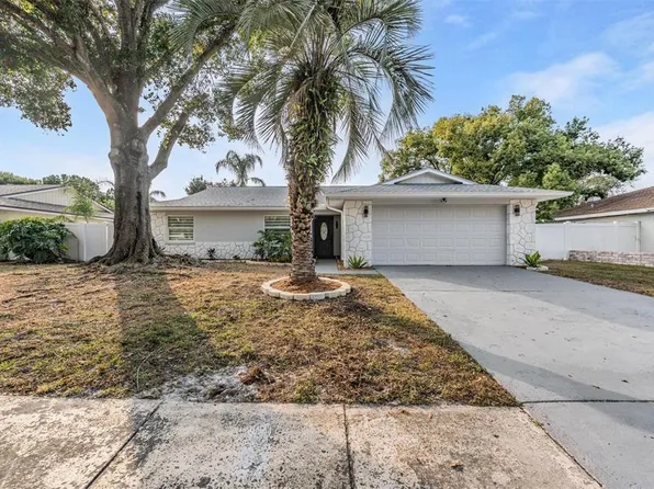 3366 Fox Hill Dr, Clearwater, FL 33761