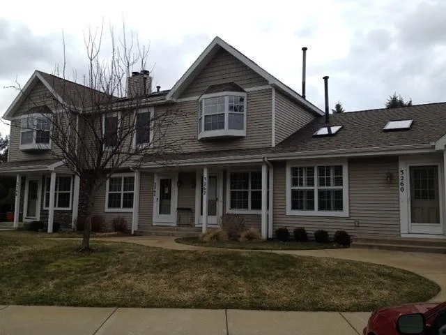 3262 Wimbledon Dr #31 photo 1