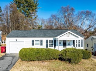 1004 Harding Ave, Johnson City, TN 37604