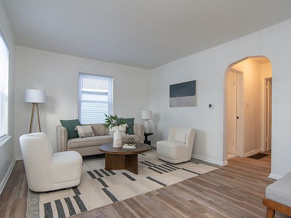2nd image of 3501 Caroline Ave