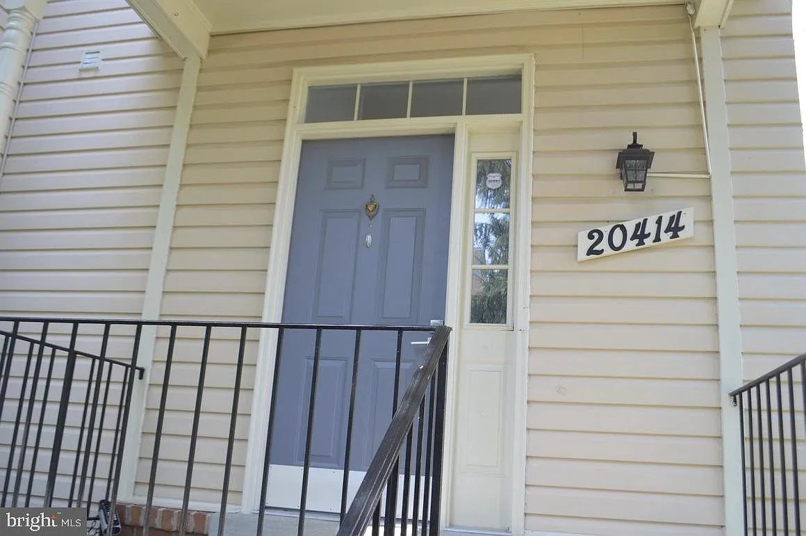 3 bed, 2.5 bath, 2036 sqft, $2,850 — Photo 3