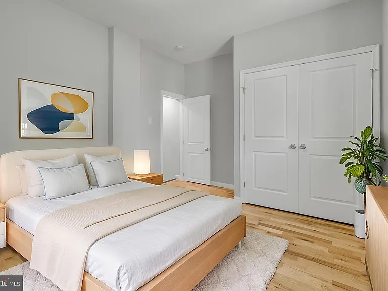 410 Diamond St #1 — Photo 2