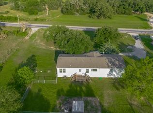 5526 Highway 90, Madisonville, TX 77864