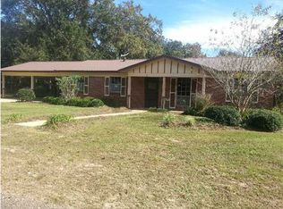 14 Lafayette Dr, Saraland, AL 36571