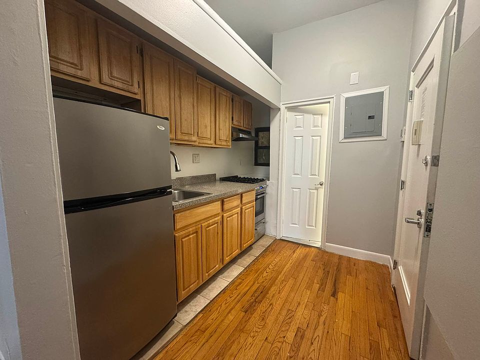 1st image of 171 E 90th St APT 1A