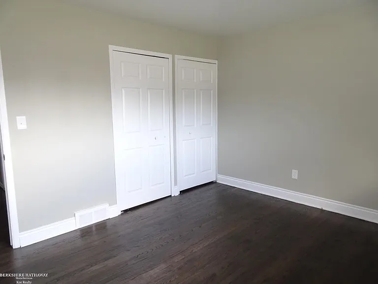 32106 Gainsborough Dr — Photo 15