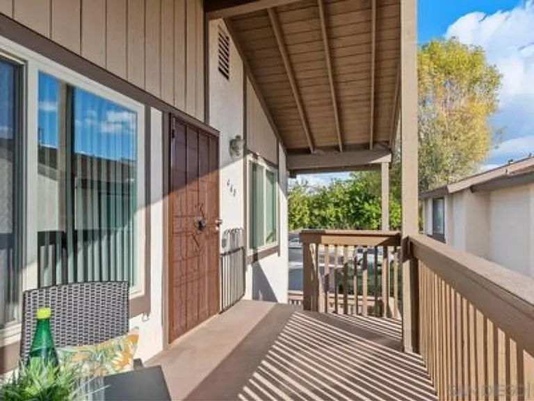 460 Bluffview Rd — Photo 17