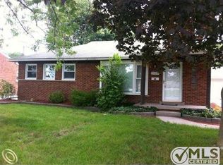 1439 Mulberry Dr, Mount Clemens, MI 48043