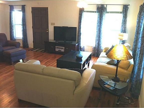 4th image of 4410 Lareina Dr