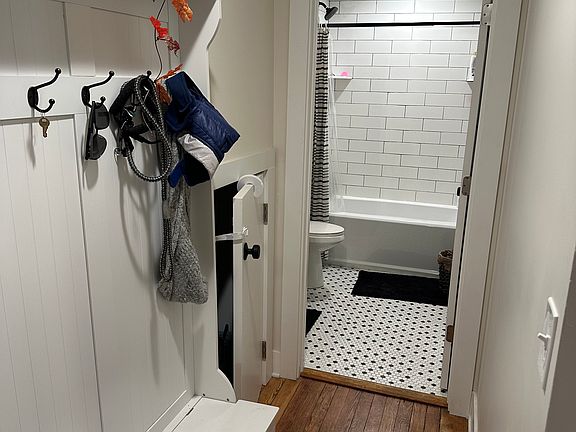 Hallway/Storage/2nd Full Bath