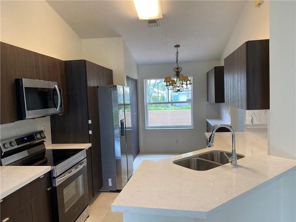 4276 Pine Ridge Ct