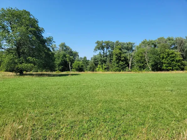 1250 S Punkin Vine Rd, Kentland, IN 47951