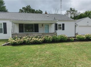 2100 E Grace Ct, Muncie, IN 47302