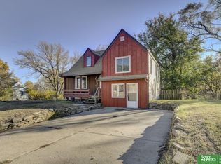 4101 Pratt St, Omaha, NE 68111