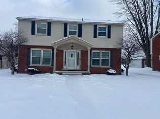 824 Nightingale St, Dearborn, MI 48128