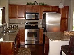 3rd image of 183 Avalon Dr