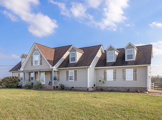 1883 Sawgrass Ln, Chapel Hill, TN 37034