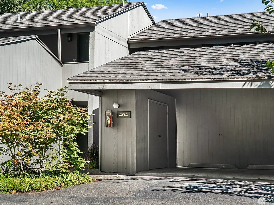 6448 138th Ave NE #404