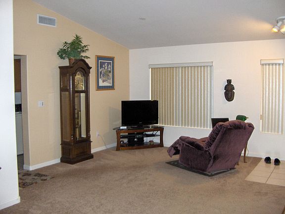 4th image of 3005 Childress Dr