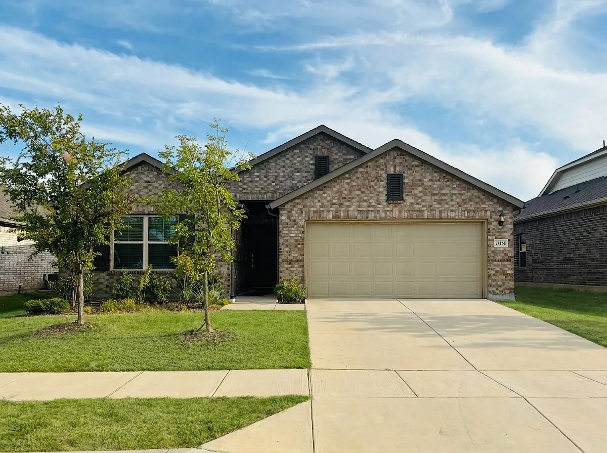 4 bed, 2148 sqft, $2,280 — Photo 1