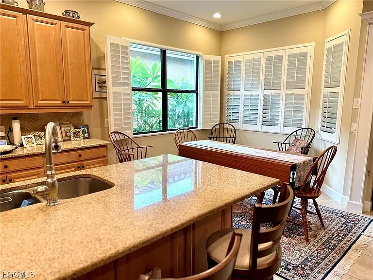 9061 Isla Bella Cir — Photo 11