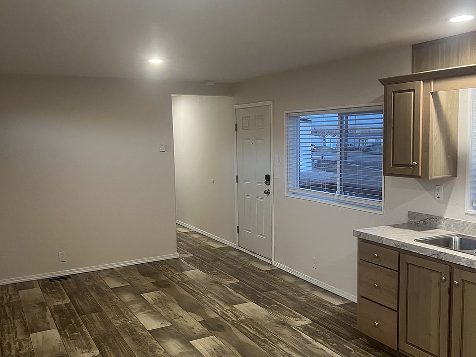 1st image of 600 N 1st St #109