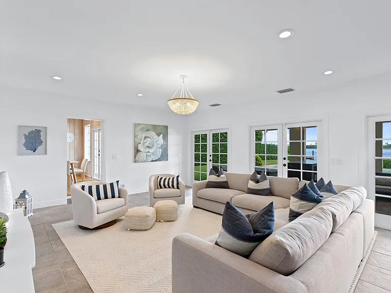 3304 N Flagler Dr — Photo 16