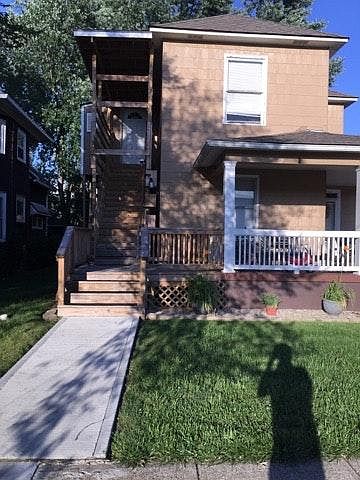 1st image of 69 1/2 Rose Ave