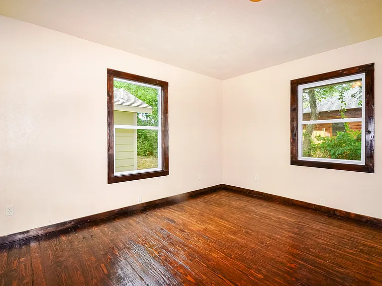 1421 N Cleveland Ave — Photo 12