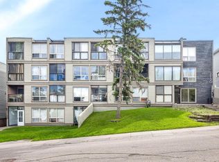 2130 E 17th St SW #304, Calgary, AB T2T 4M4