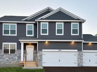 4607 Percheron Blvd, Chaska, MN 55318