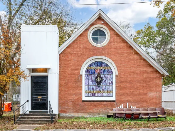 406 E Church St, Morrilton, AR 72110