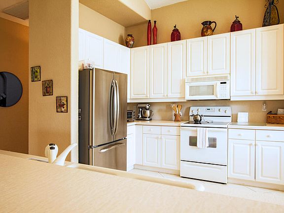 3rd image of 8403 Staniel Cay