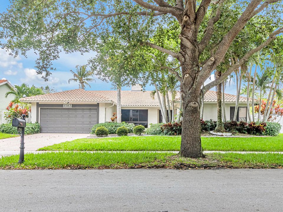 1st image of 1083 NW 97th Avenue